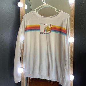 White retro mtv shirt!